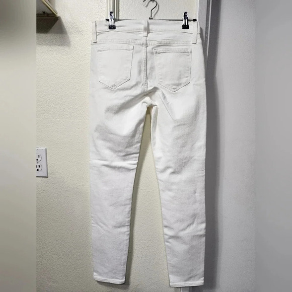 Women's J.Crew Toothpick Off White Skinny Jeans Size 26 Casual Summer Vacation - Picture 4 of 10